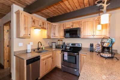 90 92 Mallard Cove Road , Port Angeles, WA 98363 - Photo 33