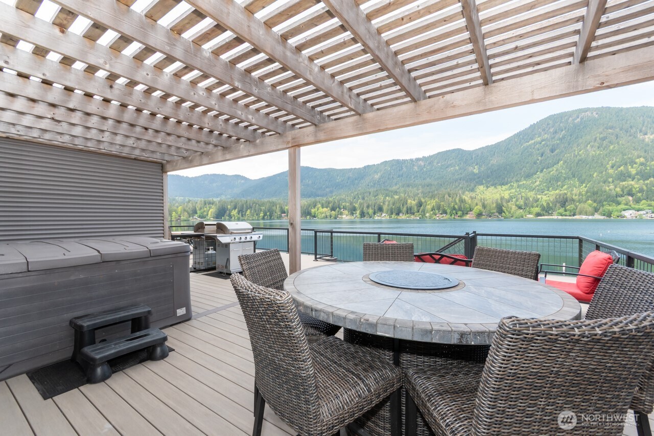 90 92 Mallard Cove Road , Port Angeles, WA 98363