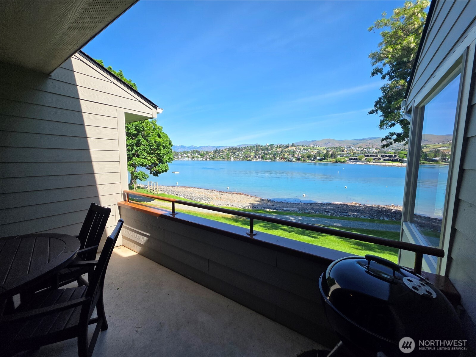 1 Beach 585-F , Manson, WA 98831