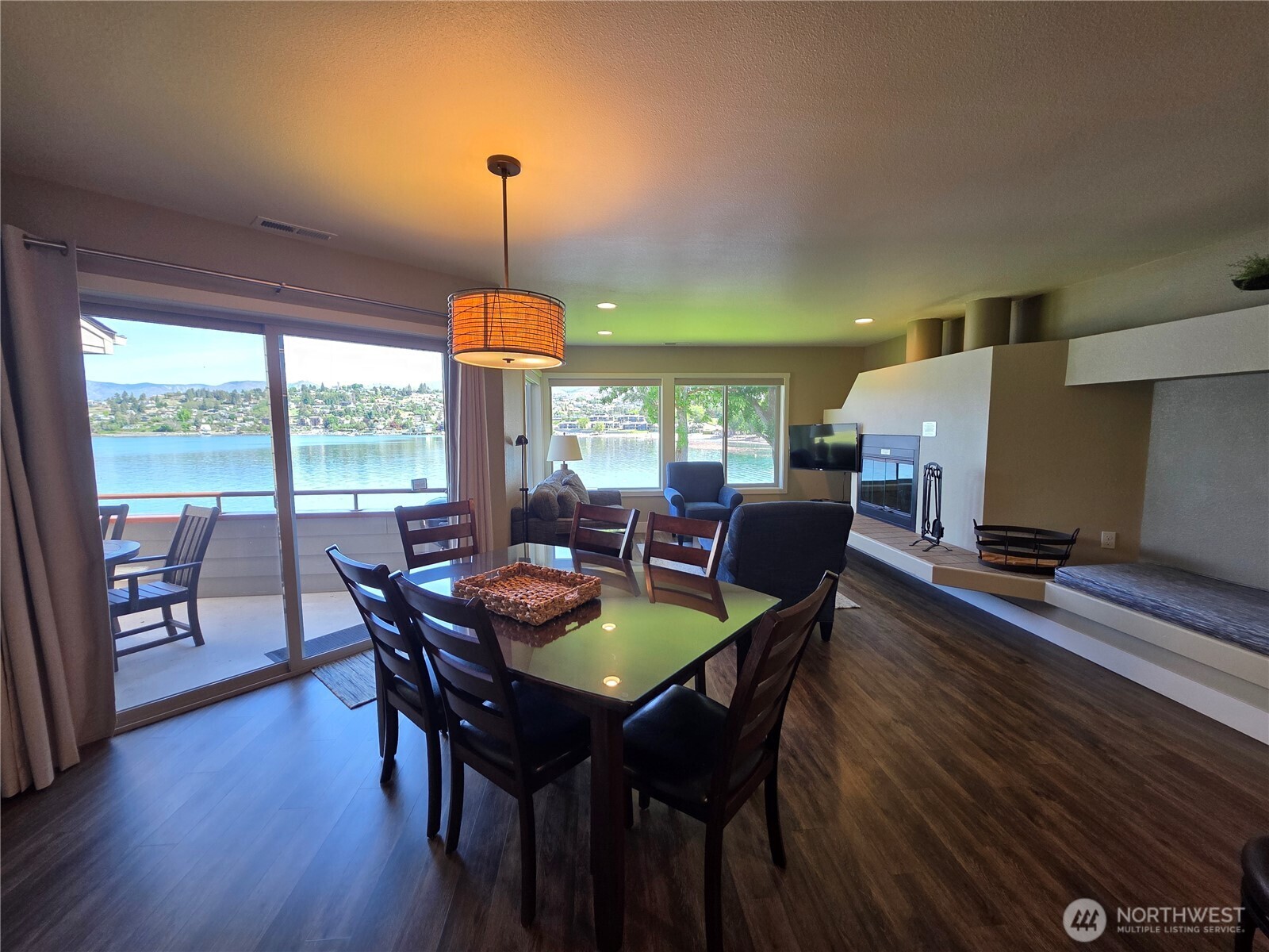 1 Beach 585-F , Manson, WA 98831