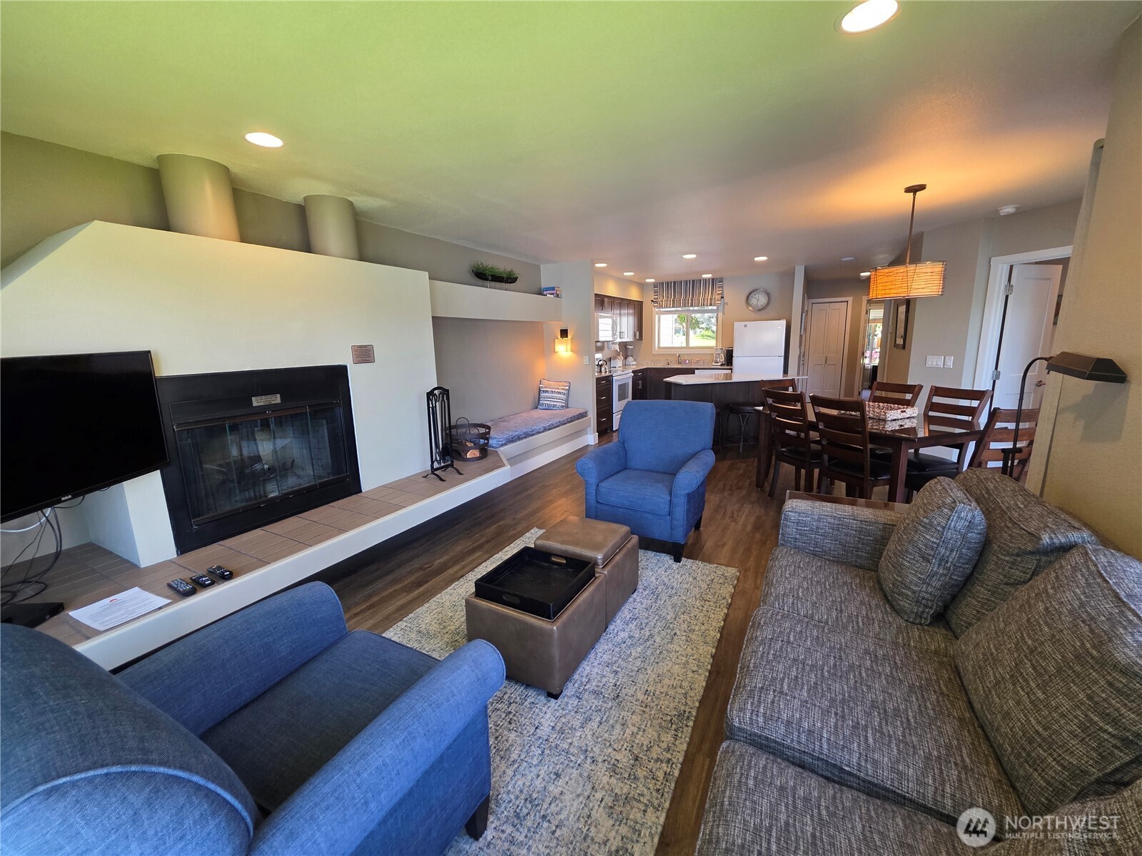1 Beach 585-F , Manson, WA 98831