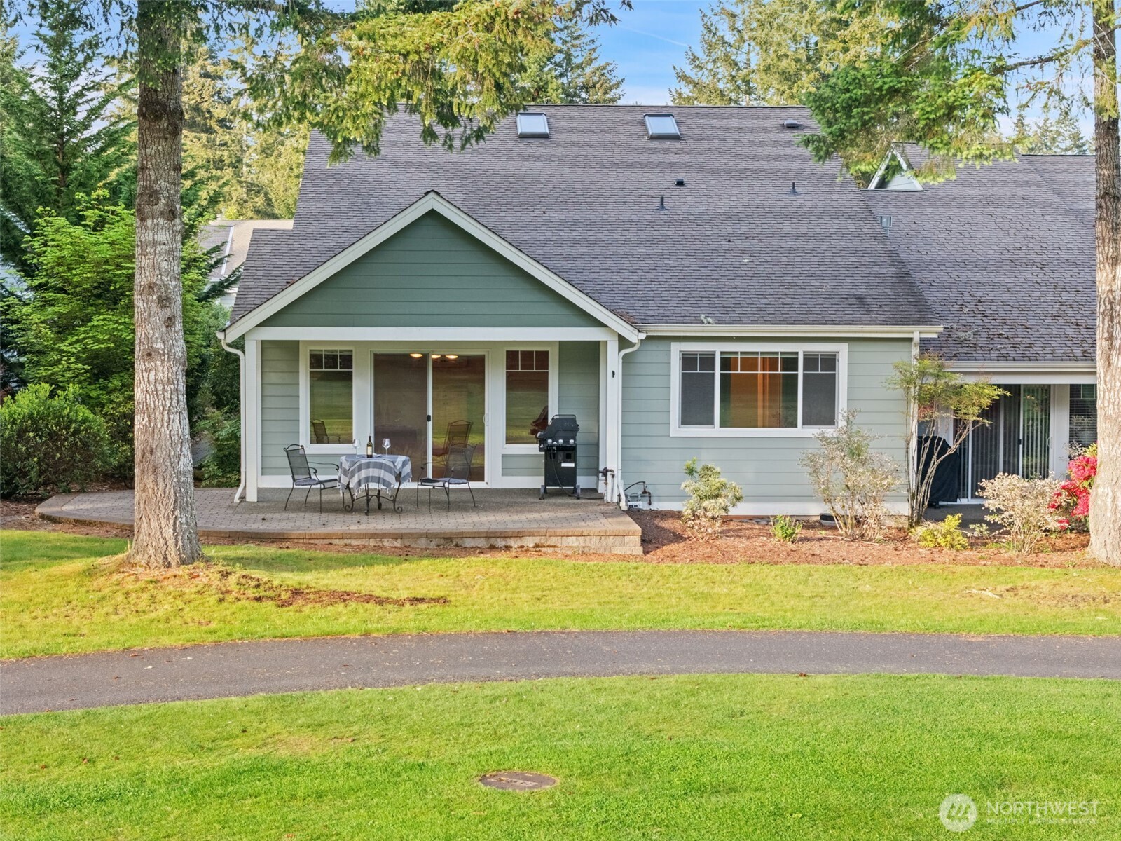 321 E Soderberg Road #D-12, Allyn, WA 98524