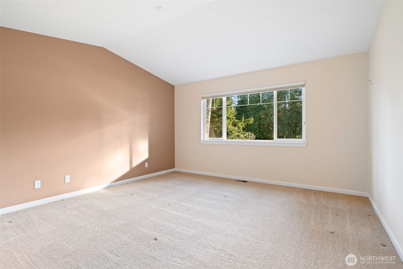 321 E Soderberg Road #D-12, Allyn, WA 98524