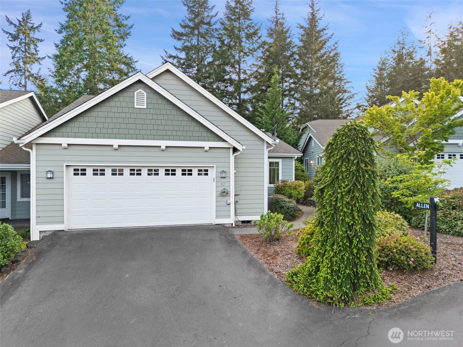 321 E Soderberg Road #D-12, Allyn, WA 98524