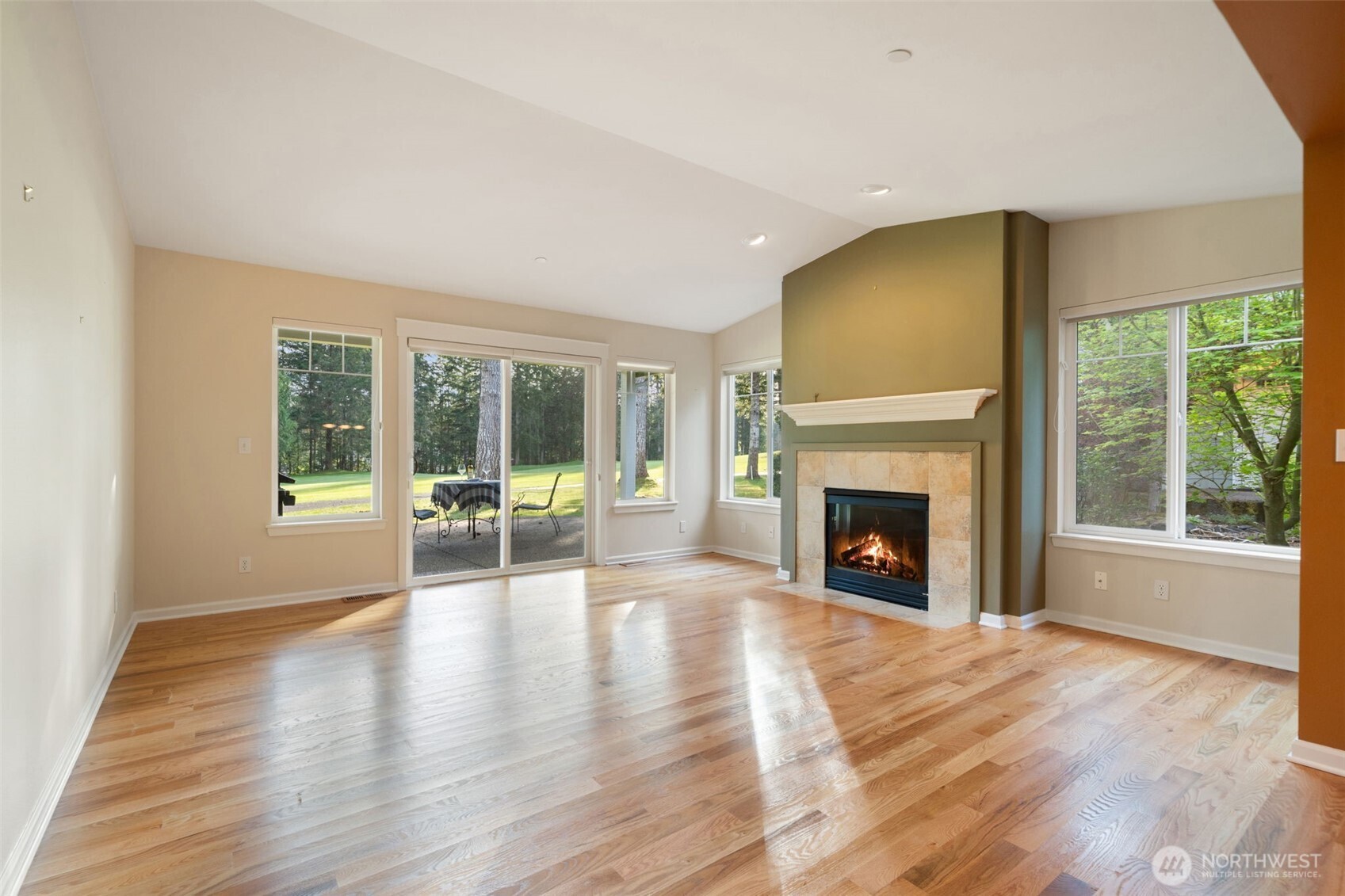 321 E Soderberg Road #D-12, Allyn, WA 98524