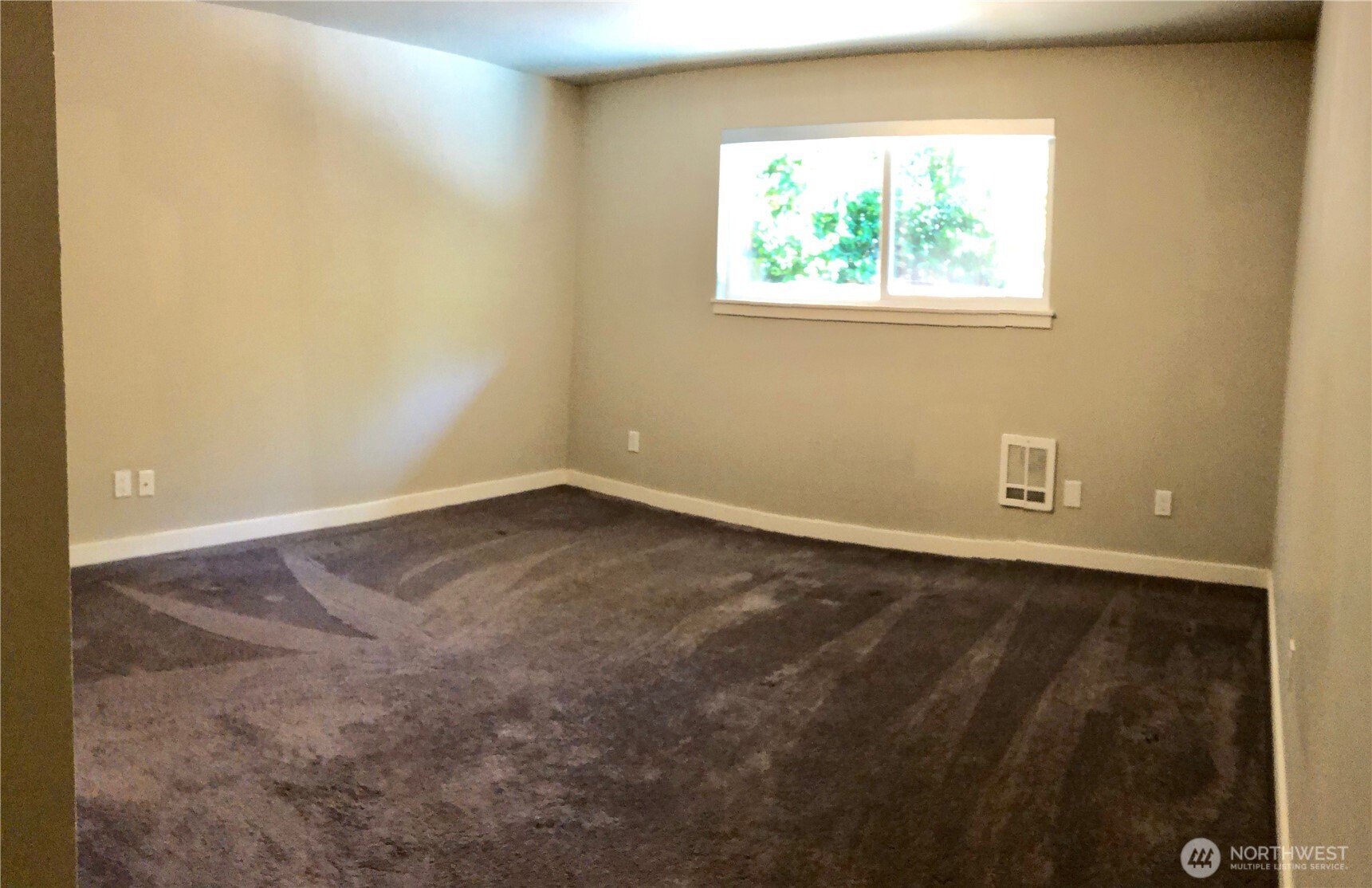 12526 35th Avenue NE #3, Seattle, WA 98125