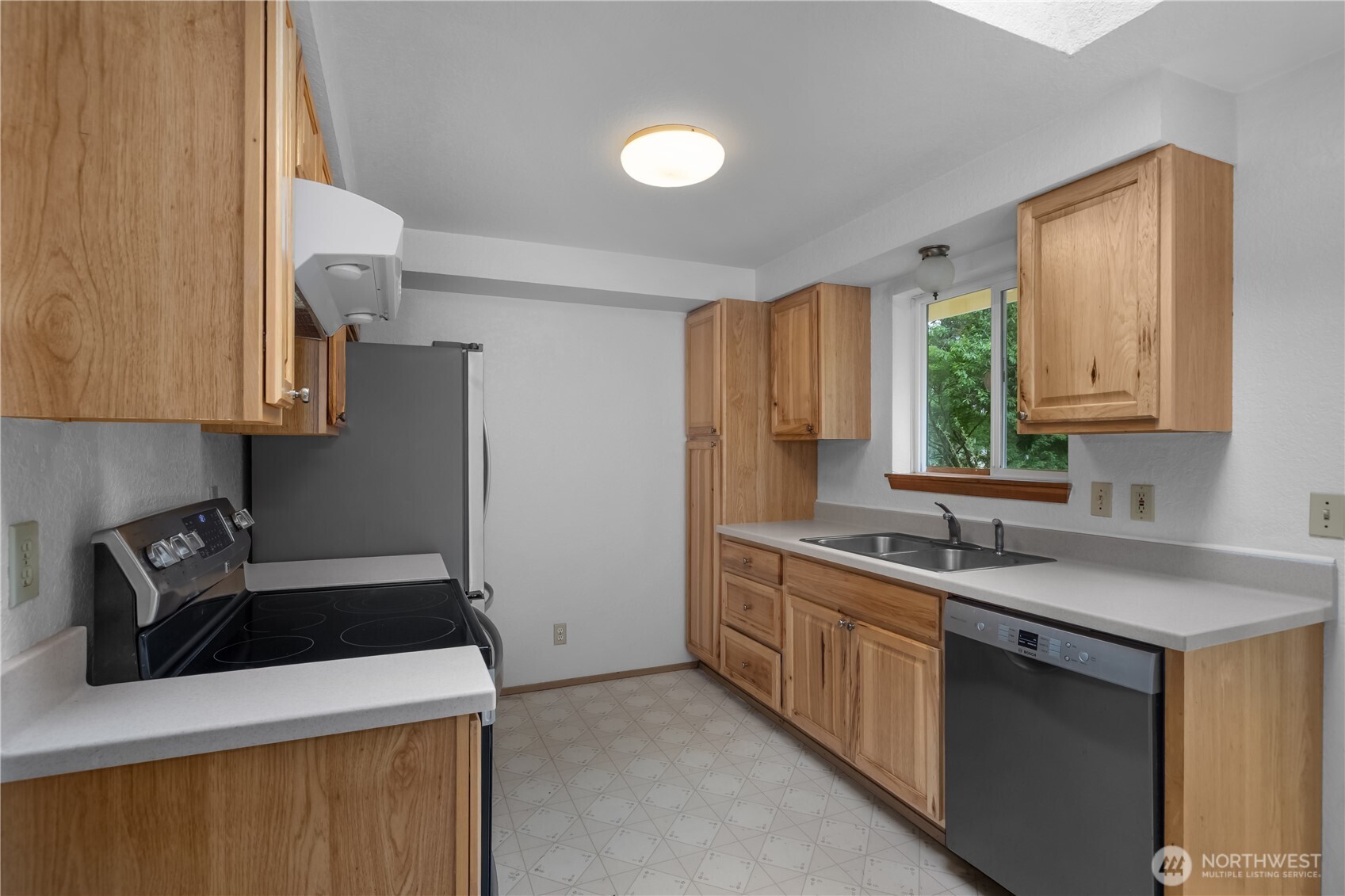 5311 75th Court SW, Olympia, WA 98512