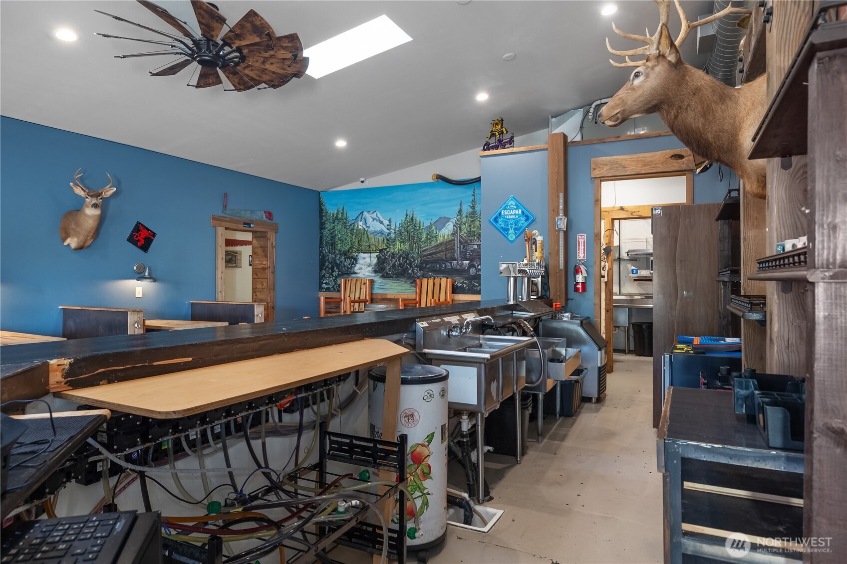 2364 Jackson Highway , Chehalis, WA 98532