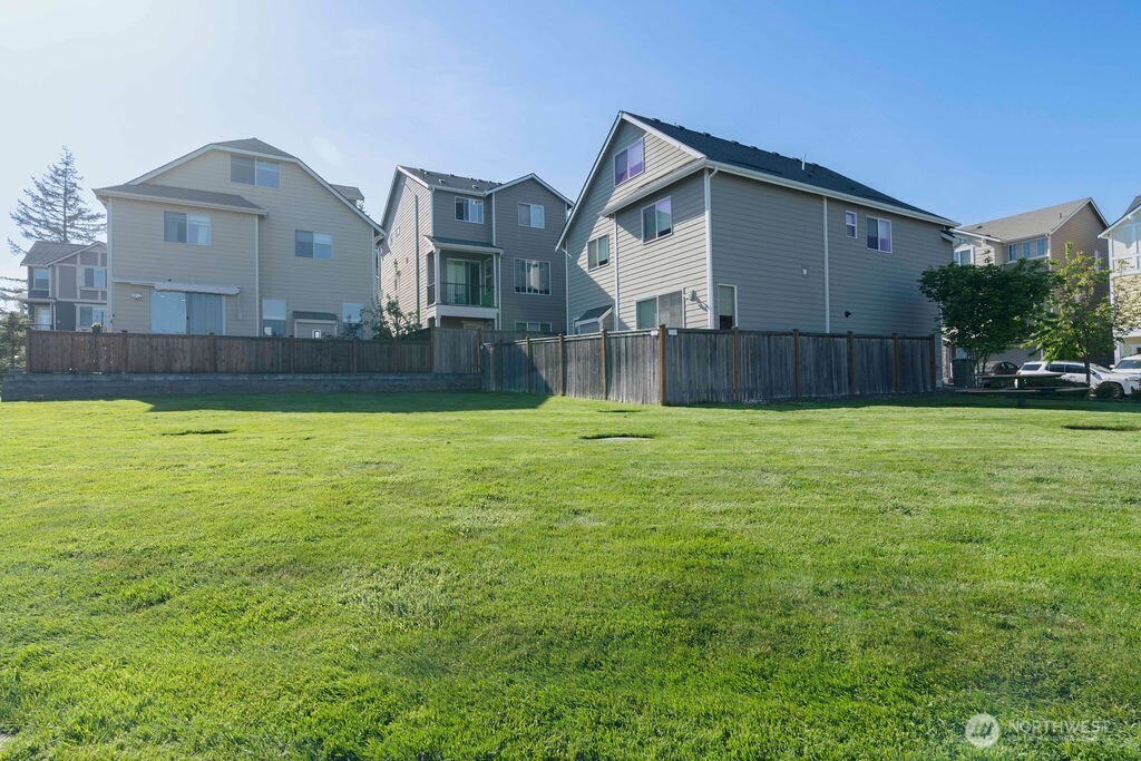 111 210th Street SW, Lynnwood, WA 98036