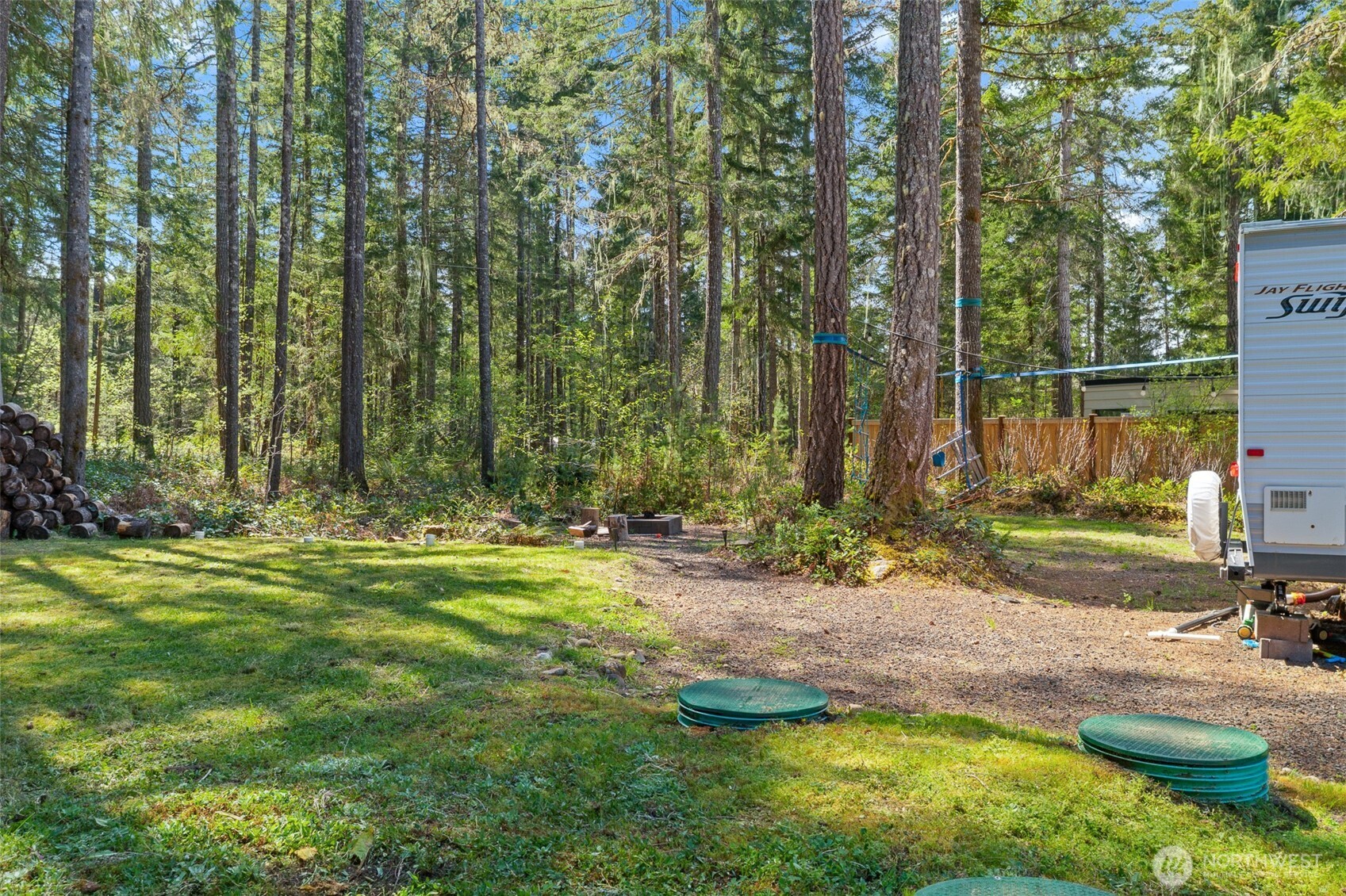 101 N Brook Lane , Hoodsport, WA 98548