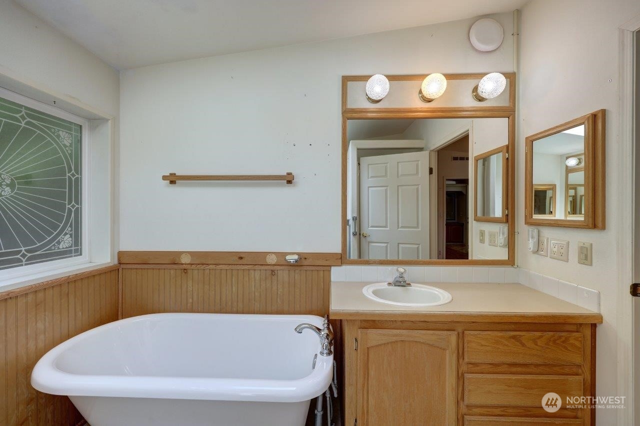 20410 Crane Place , Ocean Park, WA 98640
