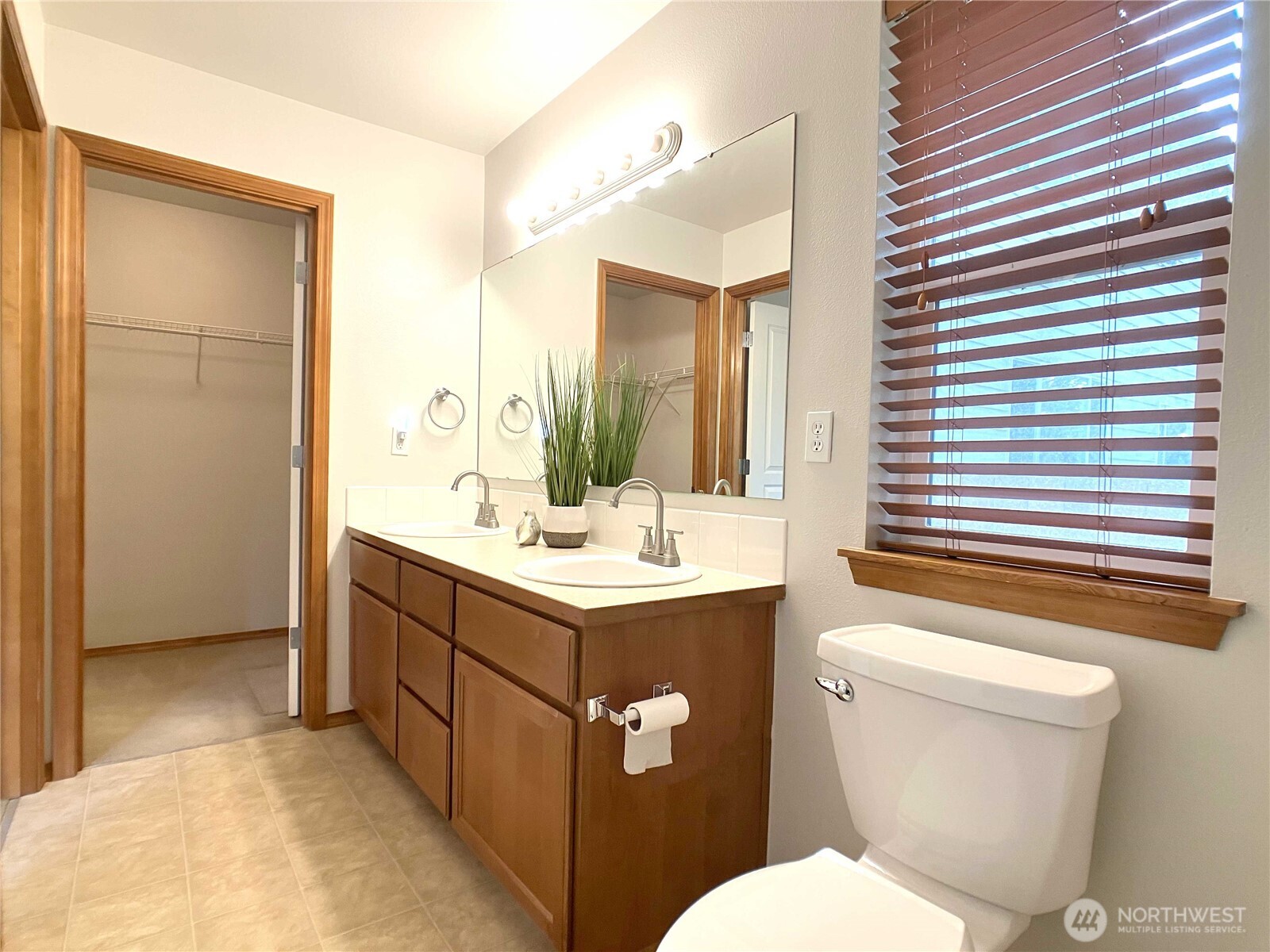 5530 55th Loop SE, Olympia, WA 98513