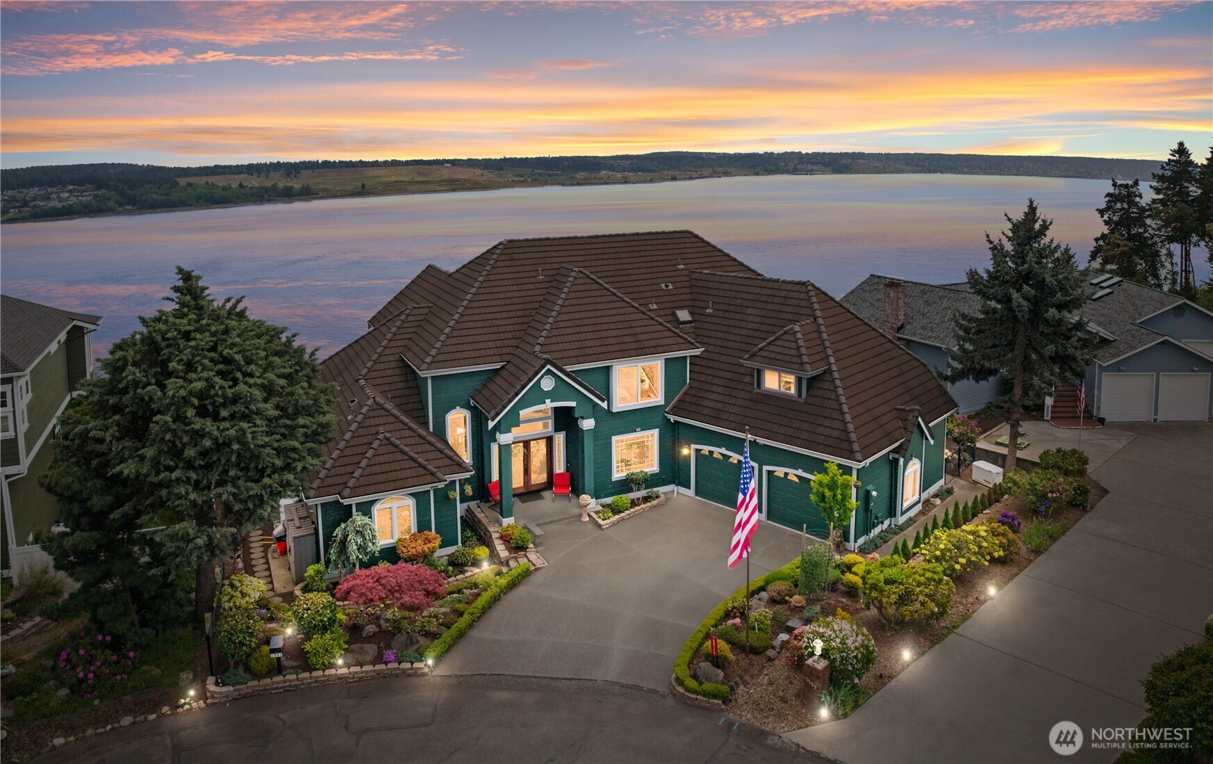 1551 13th Court , Fox Island, WA 98333