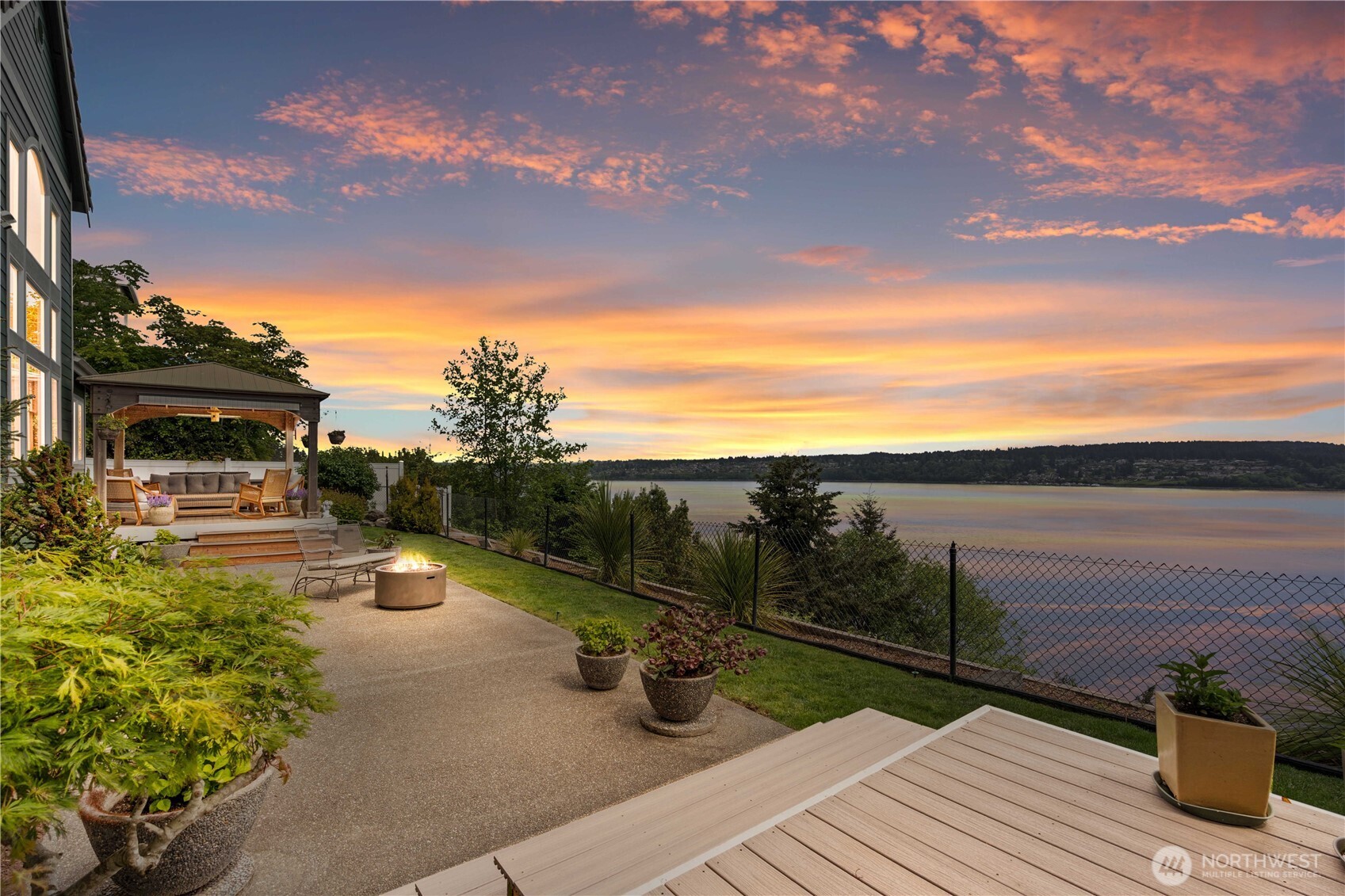 1551 13th Court , Fox Island, WA 98333