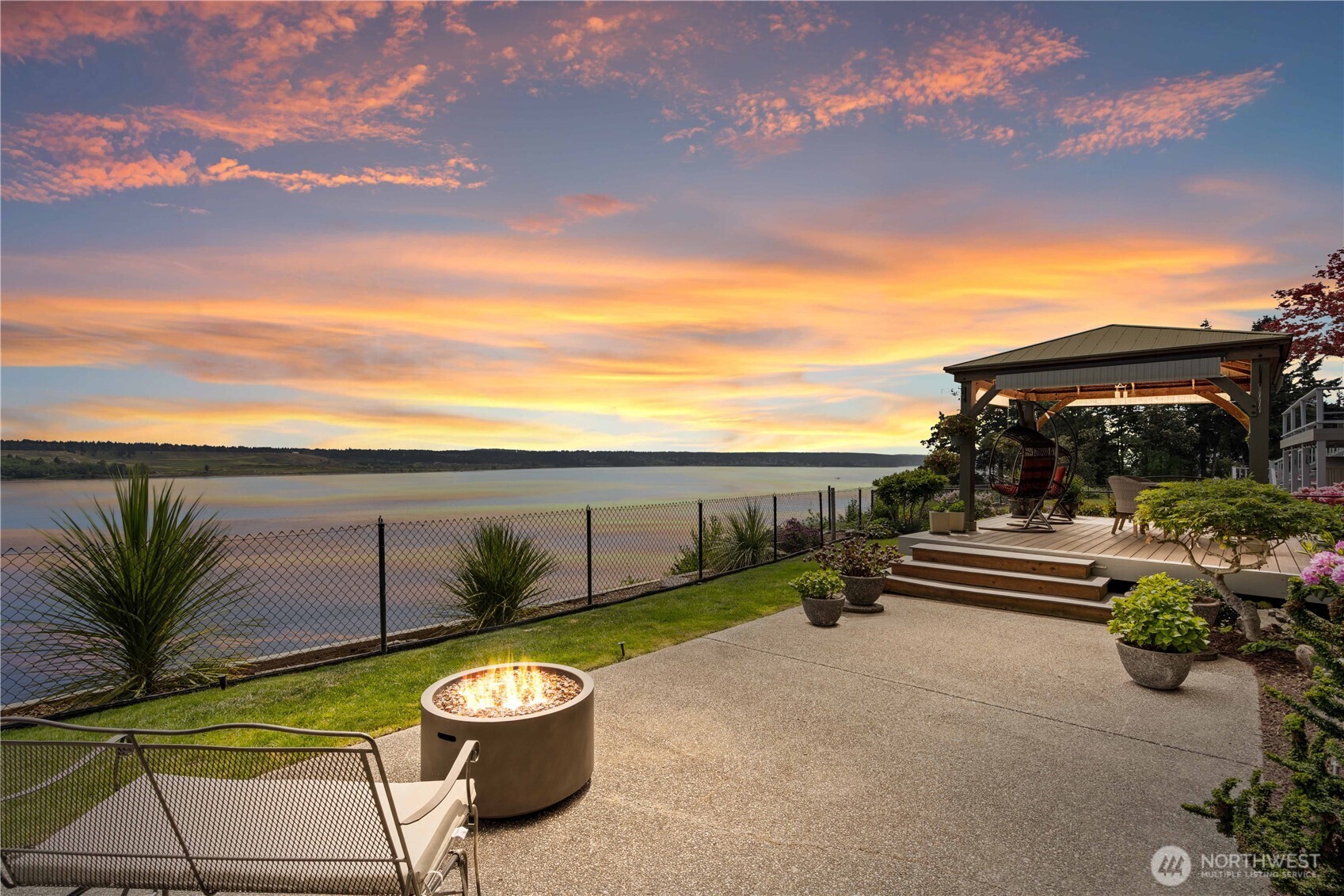 1551 13th Court , Fox Island, WA 98333