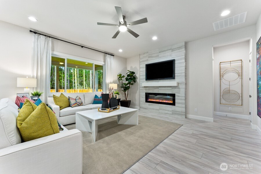 13914 207th Avenue E #1383, Bonney Lake, WA 98368