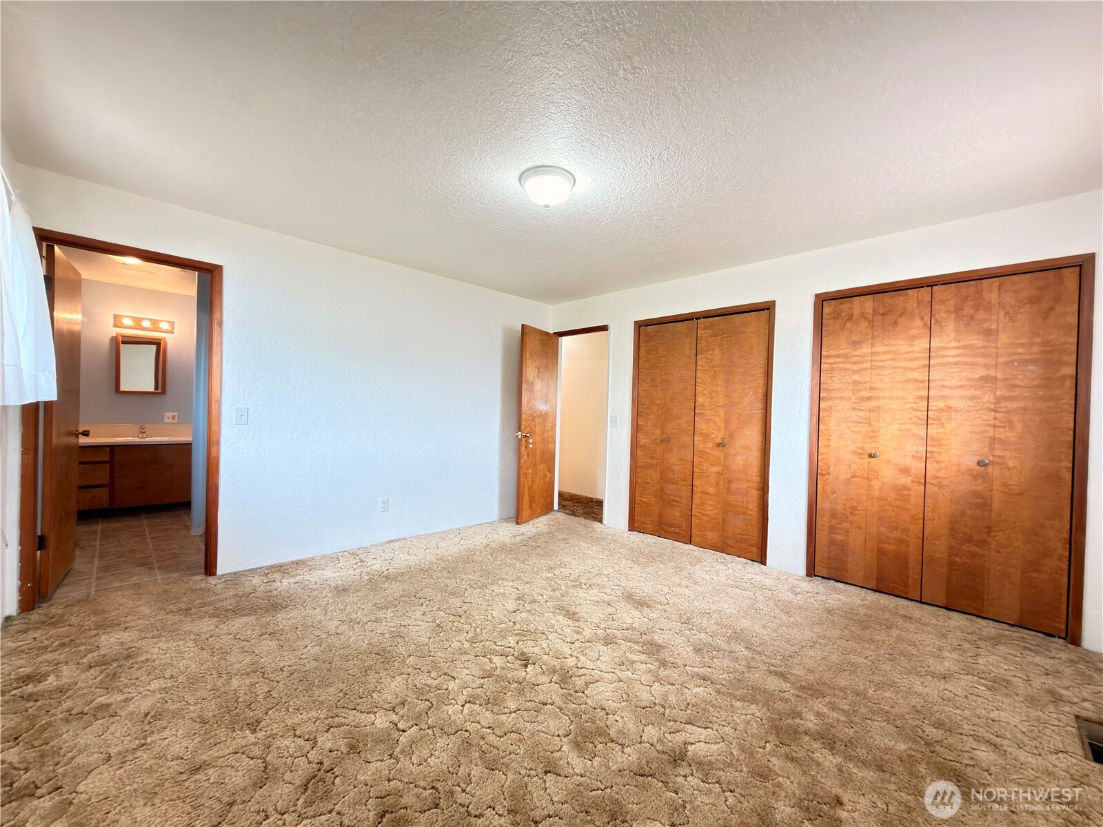 504 9th Avenue , Oroville, WA 98844