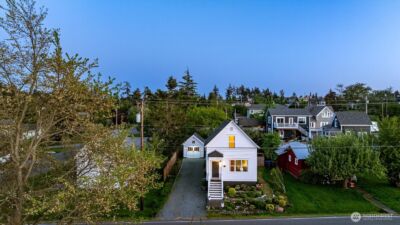 205 NE 9th Street , Coupeville, WA 98239