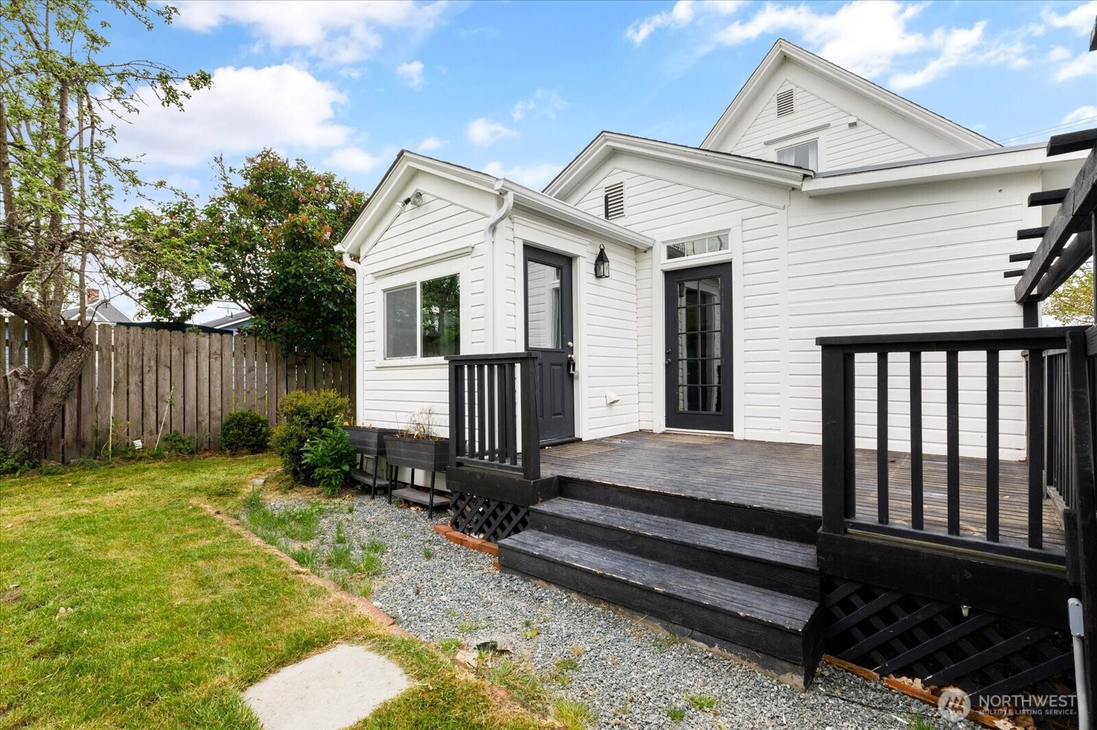 205 NE 9th Street , Coupeville, WA 98239