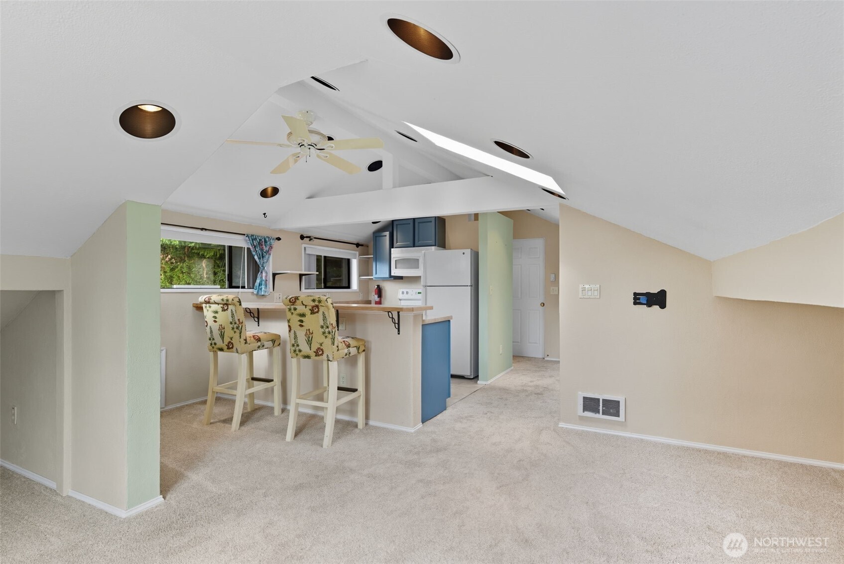 11120 SE 234th Place , Kent, WA 98031