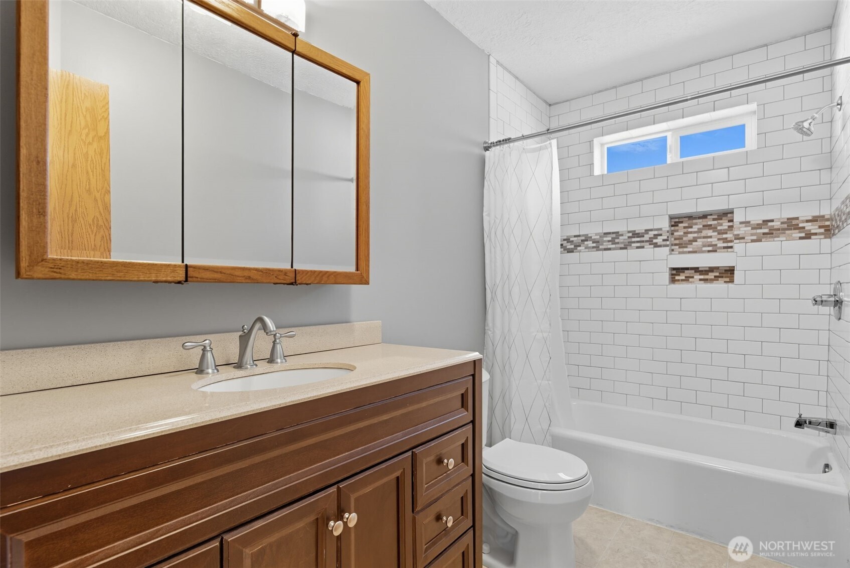 11120 SE 234th Place , Kent, WA 98031