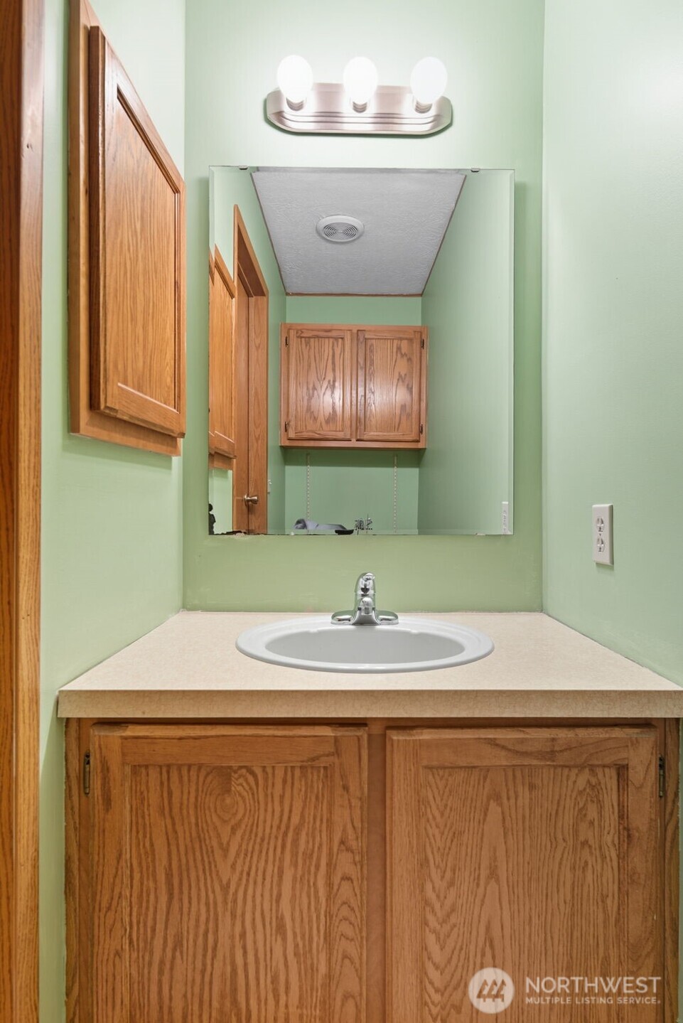 11120 SE 234th Place , Kent, WA 98031