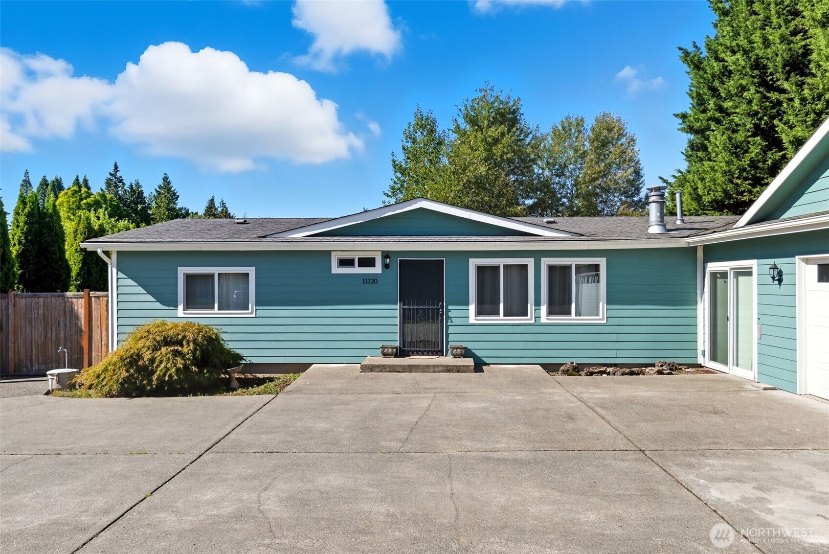 11120 SE 234th Place , Kent, WA 98031