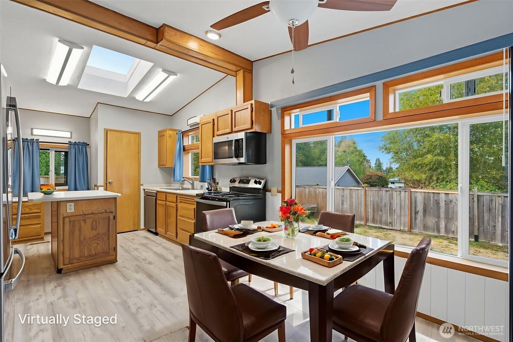 11120 SE 234th Place , Kent, WA 98031