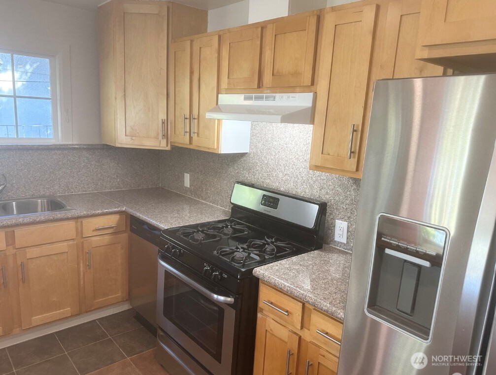 4207 S Bateman Street , Seattle, WA 98118