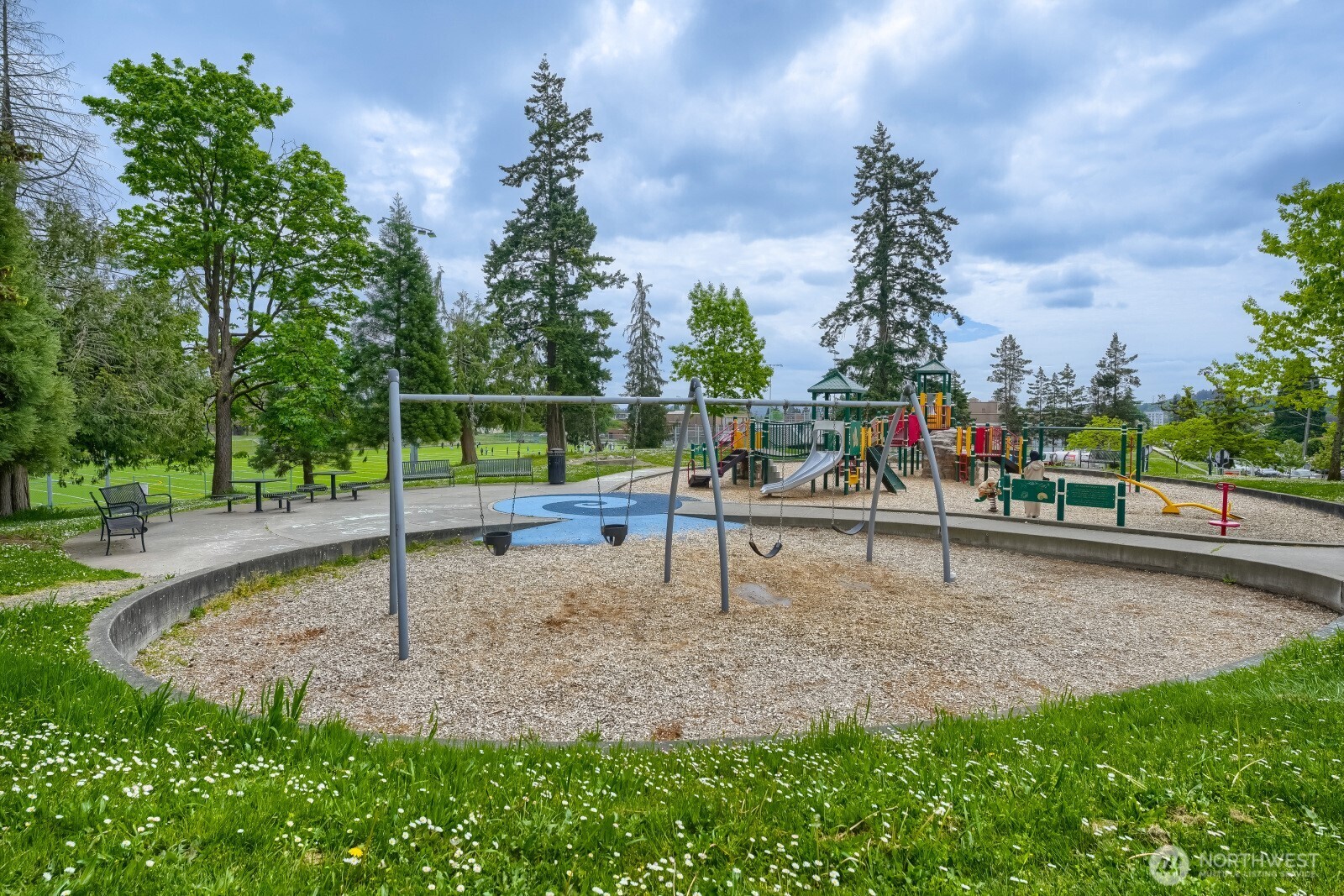 4207 S Bateman Street , Seattle, WA 98118