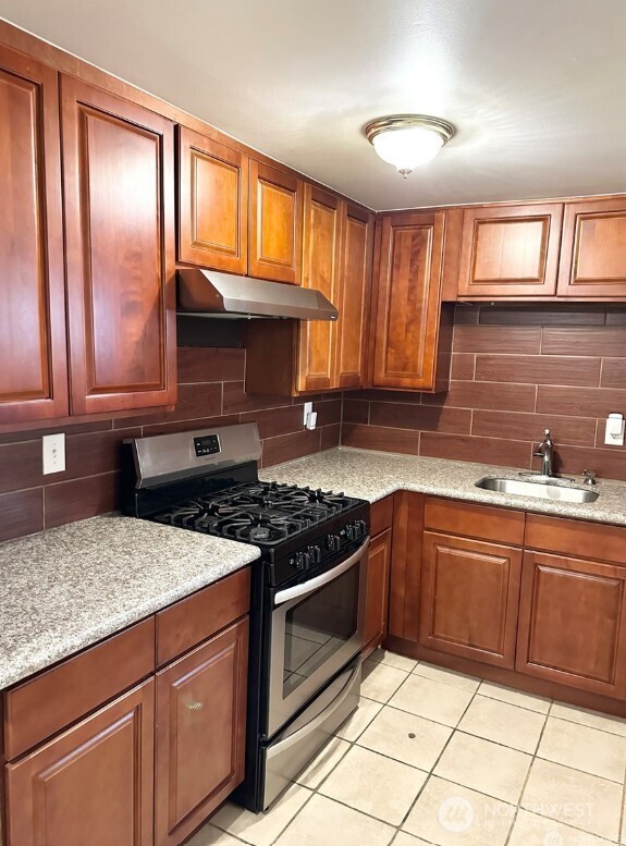 4207 S Bateman Street , Seattle, WA 98118