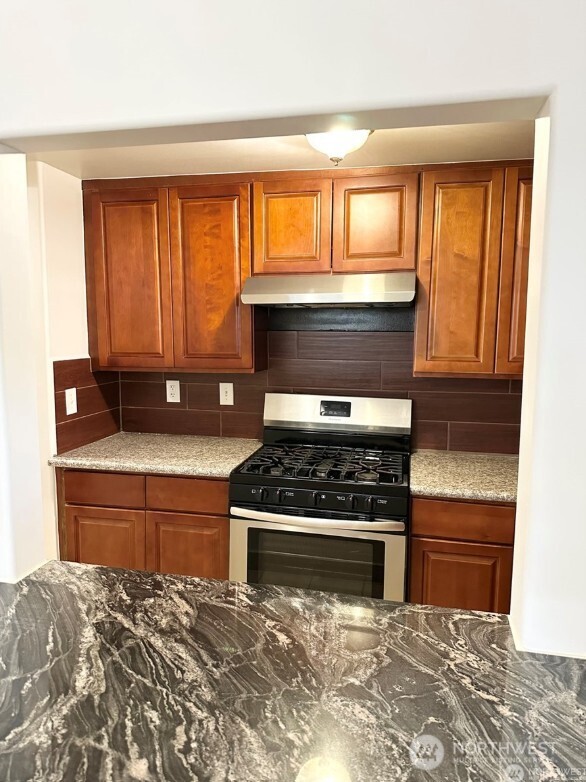 4207 S Bateman Street , Seattle, WA 98118