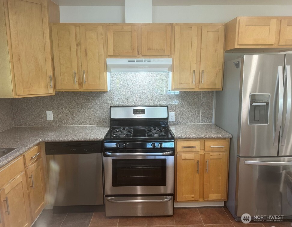4207 S Bateman Street , Seattle, WA 98118