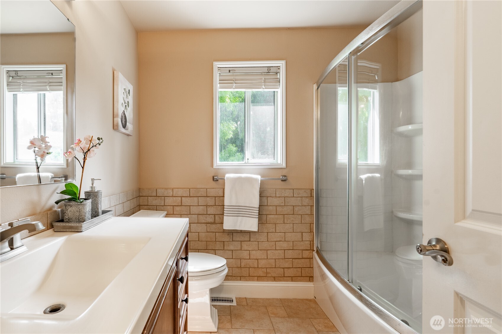 902 52nd Street SE, Auburn, WA 98092