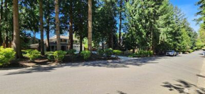 2417 Sahalee Drive W, Sammamish, WA 98074 - Photo 3