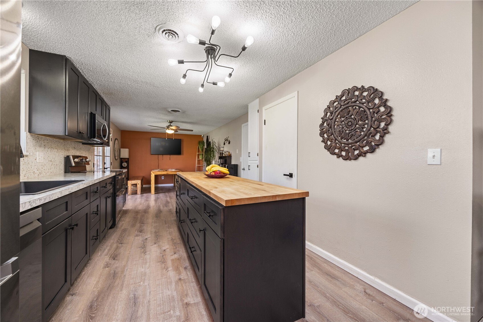 928 Selkirk Place , Brewster, WA 98812