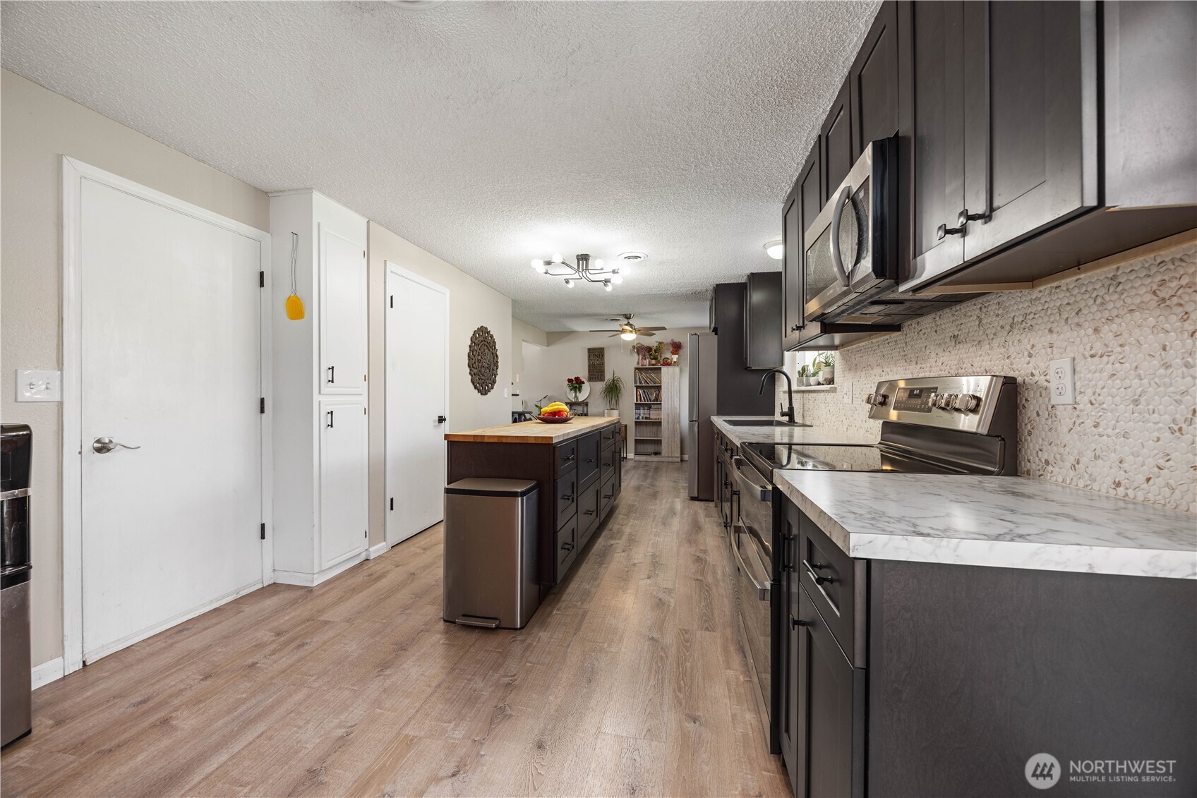 928 Selkirk Place , Brewster, WA 98812
