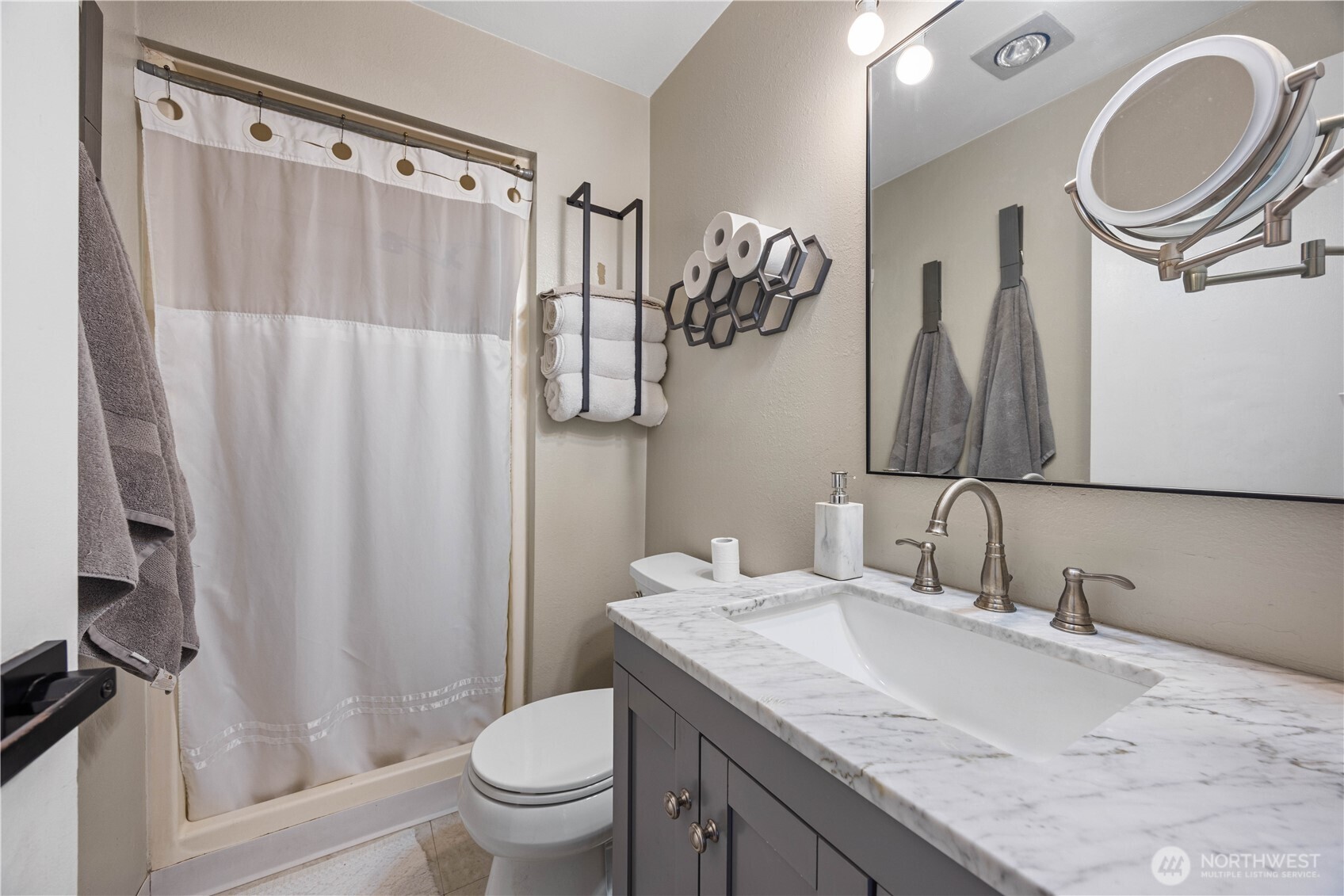 928 Selkirk Place , Brewster, WA 98812