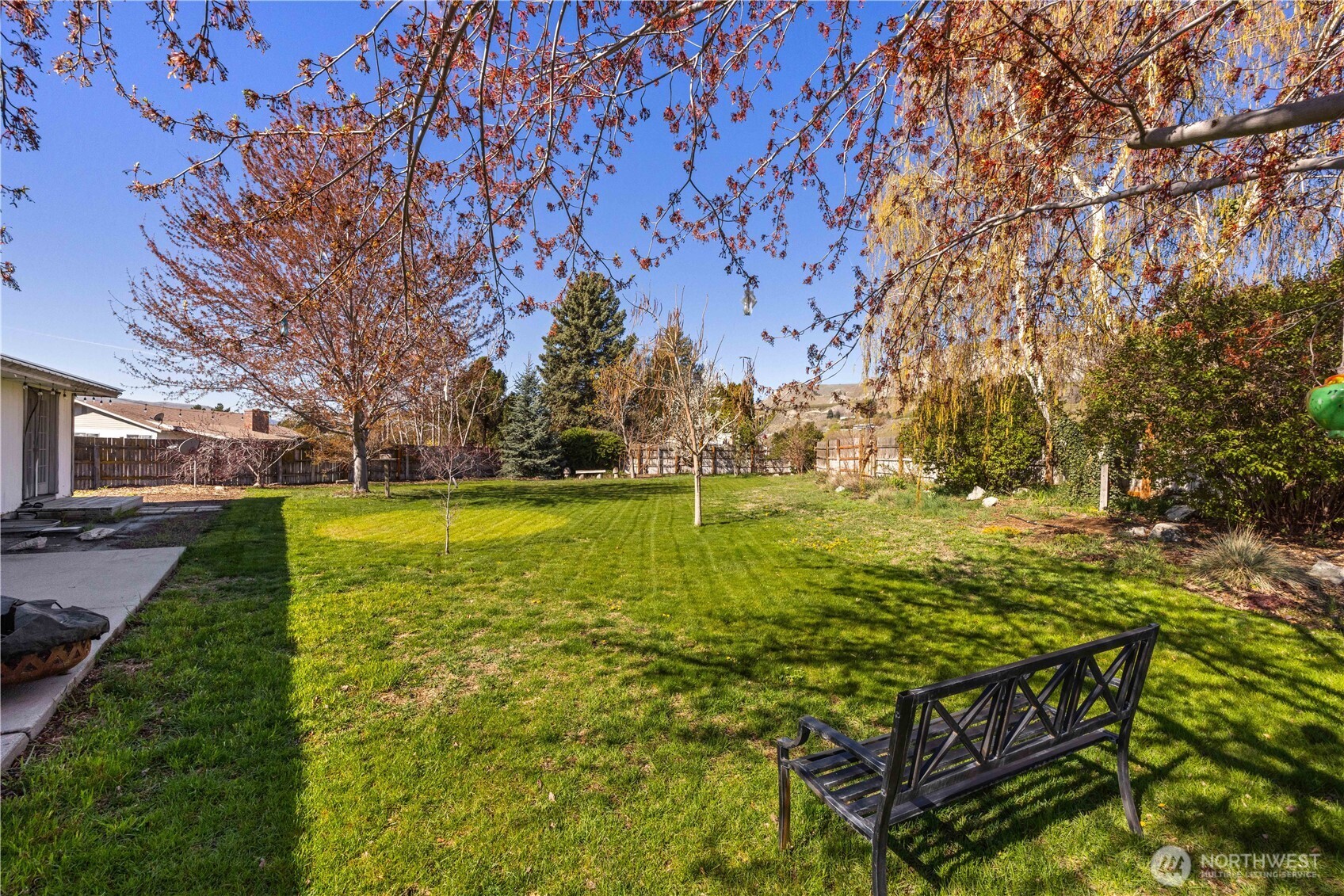 928 Selkirk Place , Brewster, WA 98812