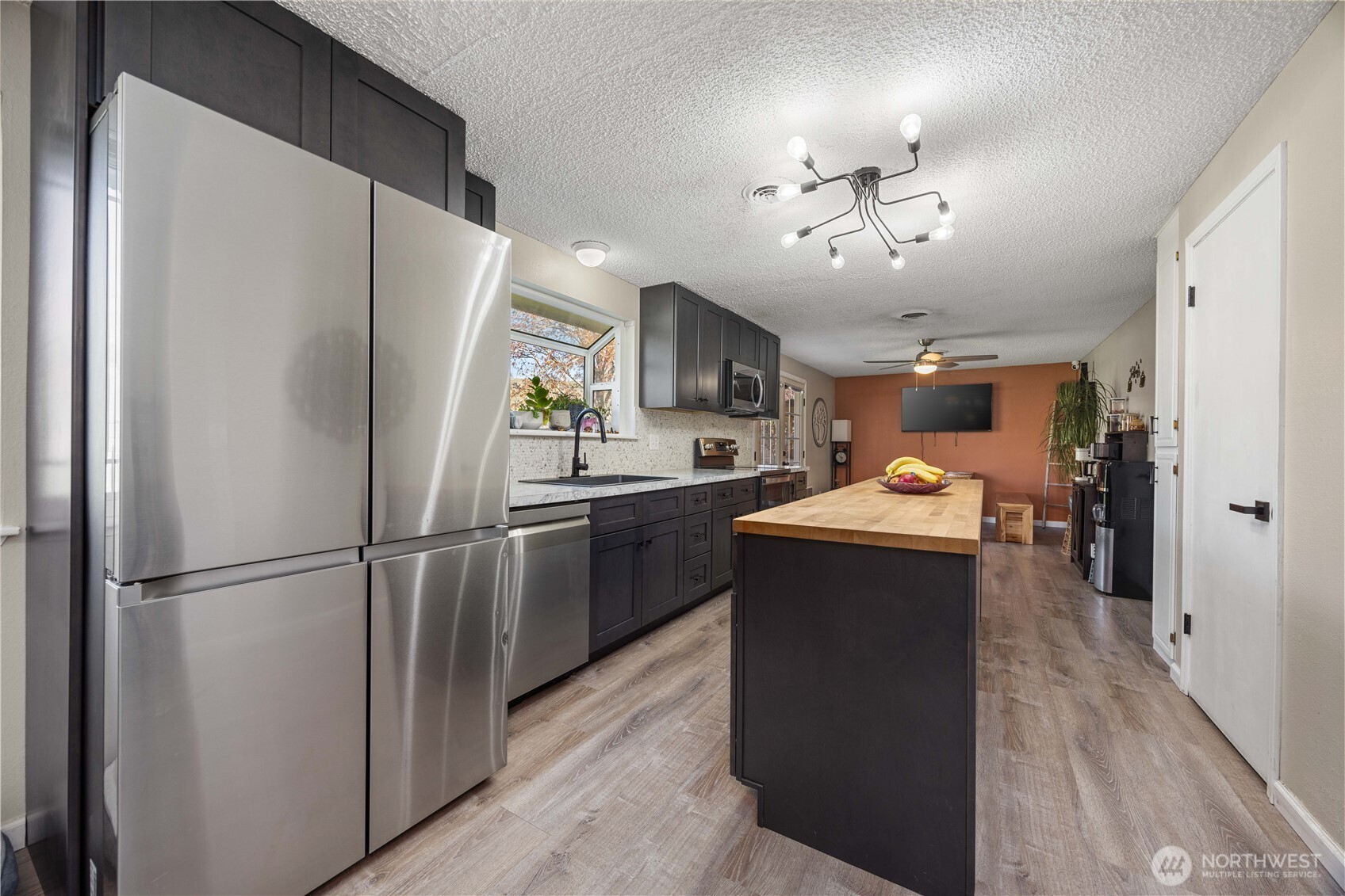 928 Selkirk Place , Brewster, WA 98812