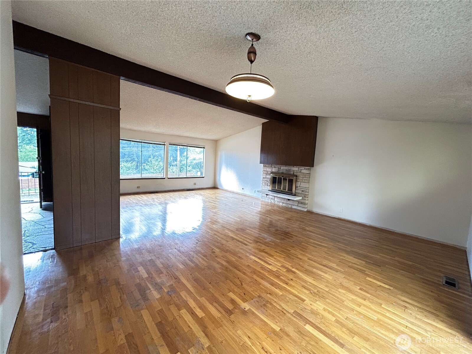11718 5th Avenue NE, Seattle, WA 98125