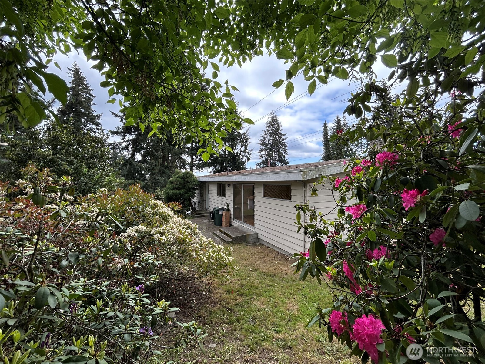 11718 5th Avenue NE, Seattle, WA 98125