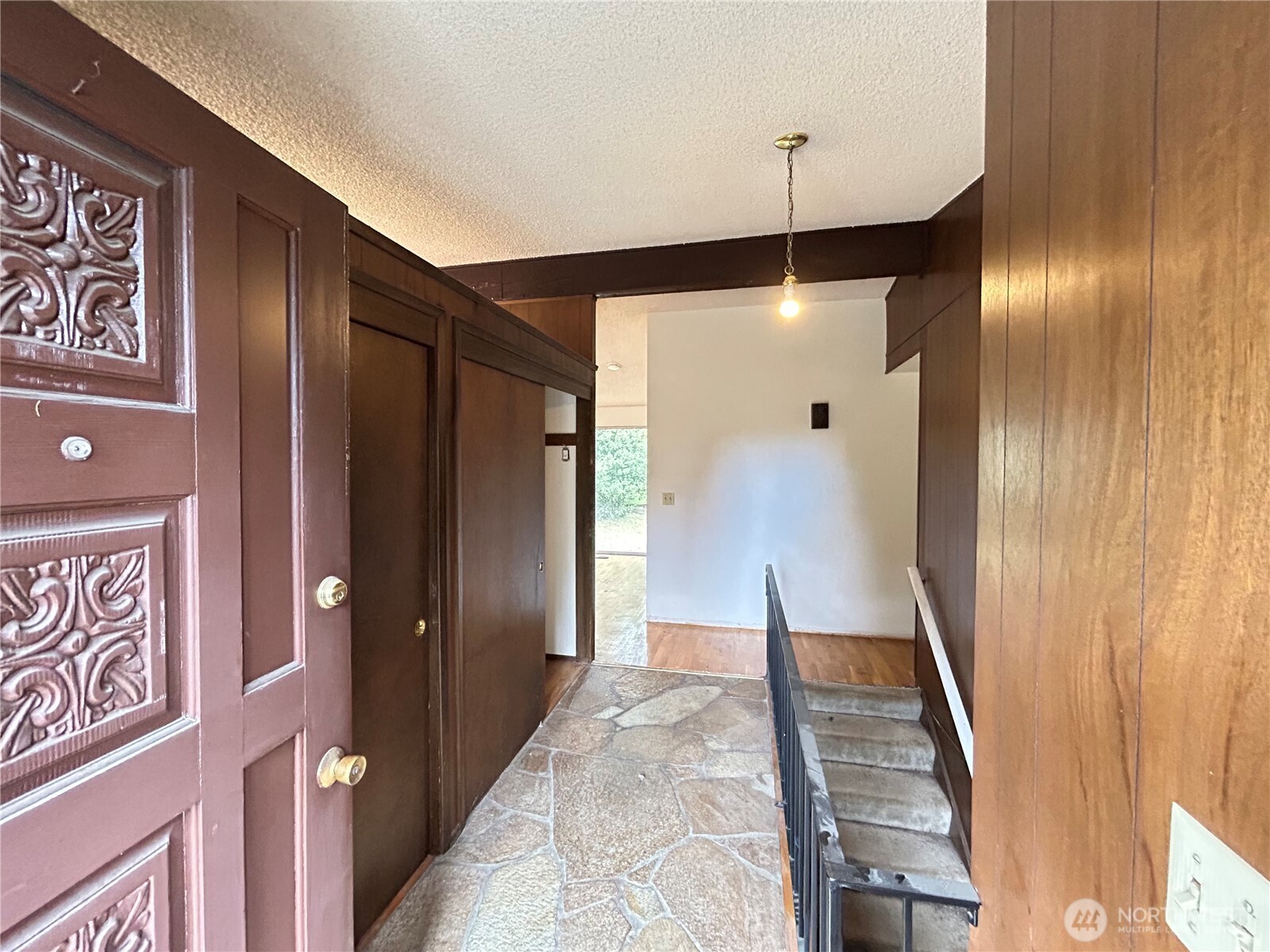 11718 5th Avenue NE, Seattle, WA 98125
