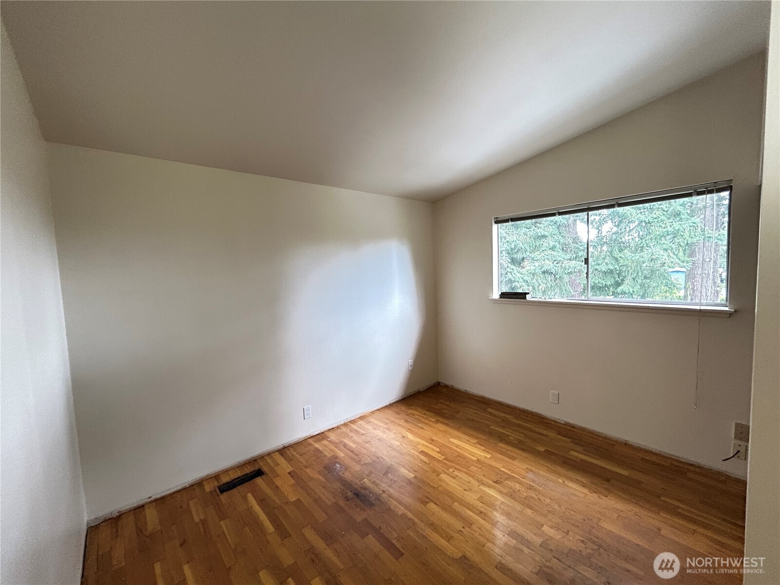 11718 5th Avenue NE, Seattle, WA 98125