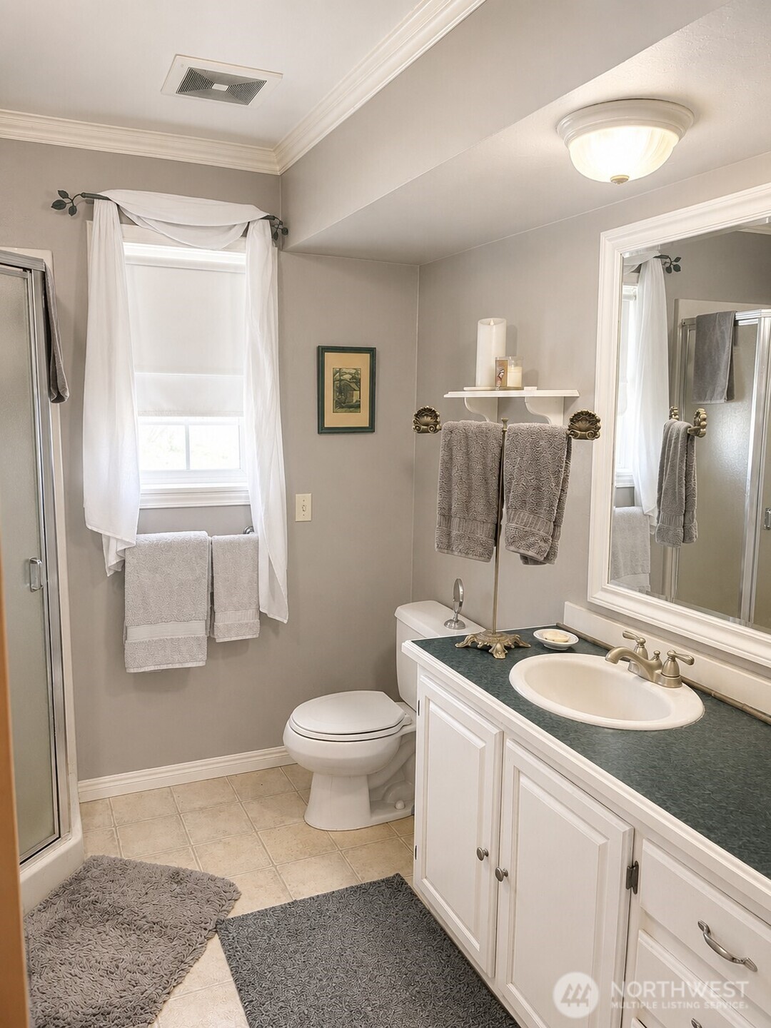 492 Pine Creek Road , Tonasket, WA 98855