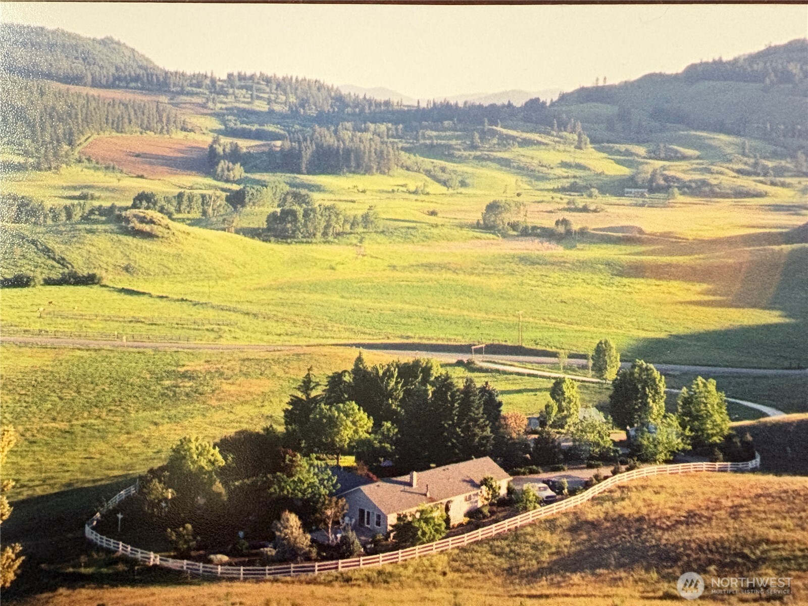 492 Pine Creek Road , Tonasket, WA 98855