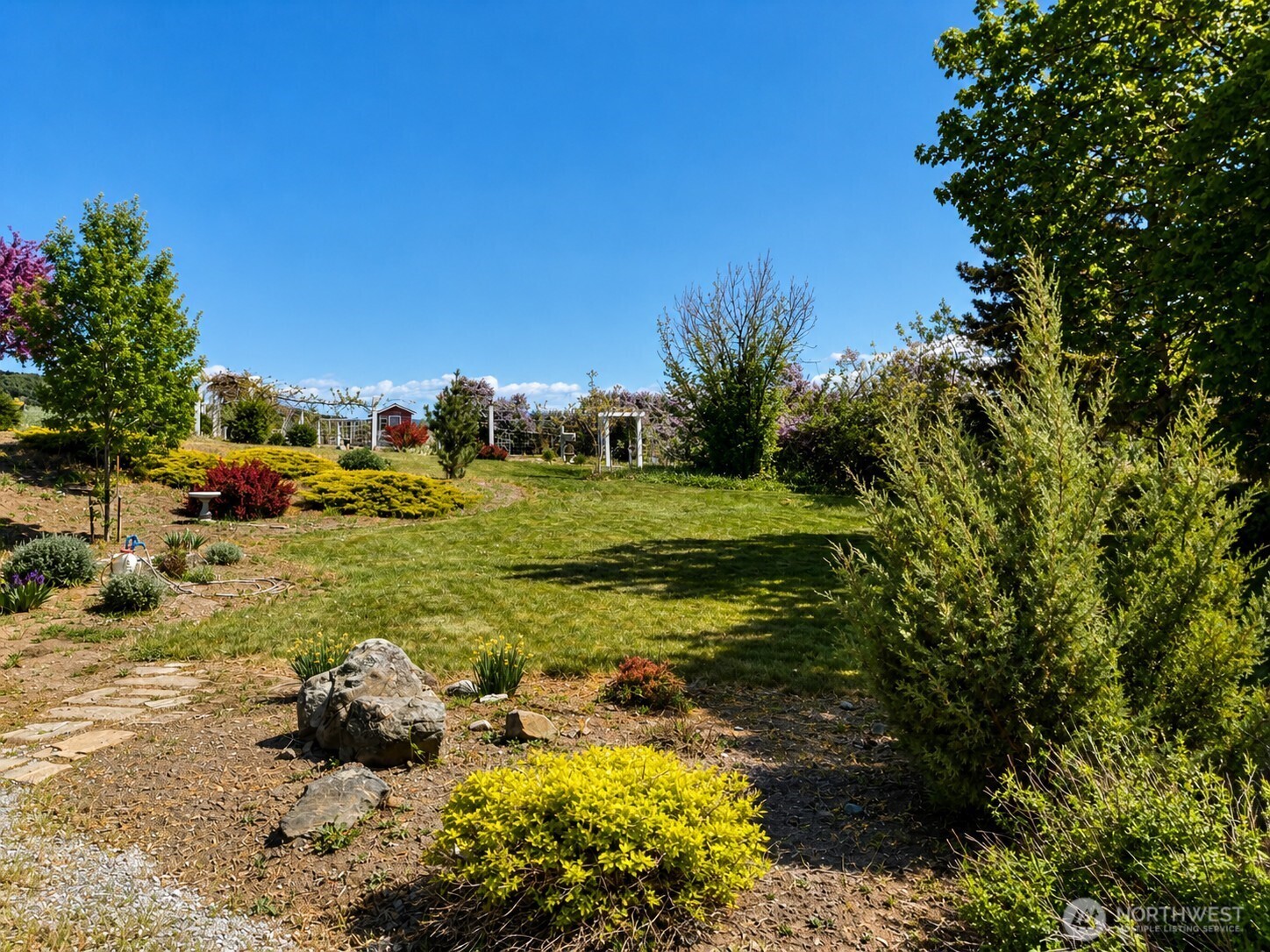 492 Pine Creek Road , Tonasket, WA 98855