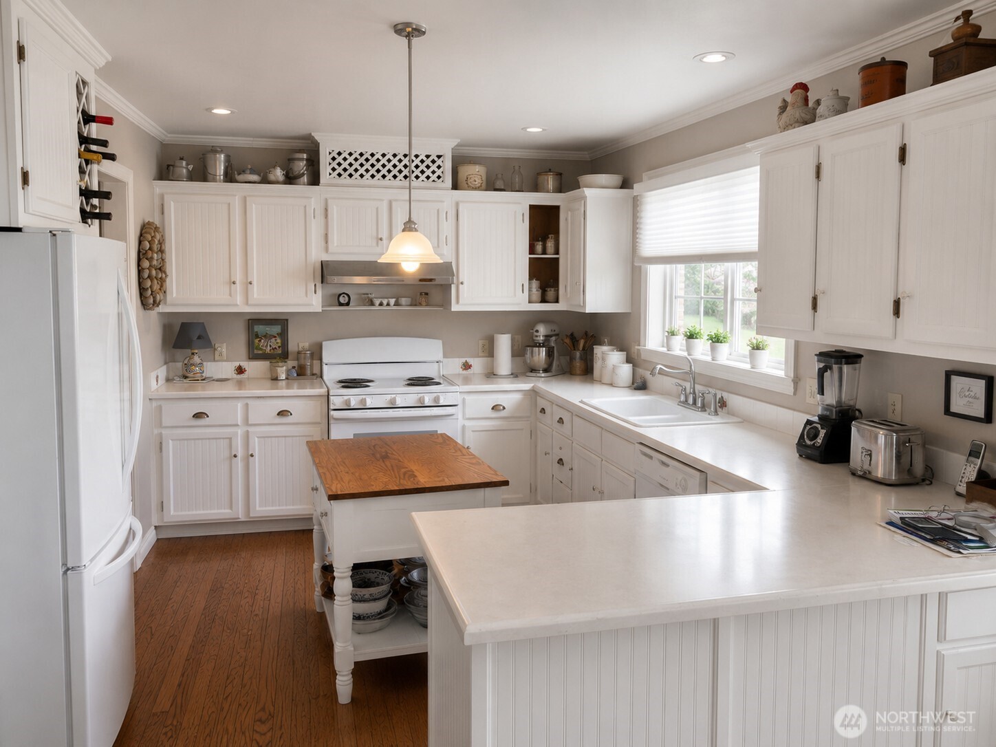 492 Pine Creek Road , Tonasket, WA 98855