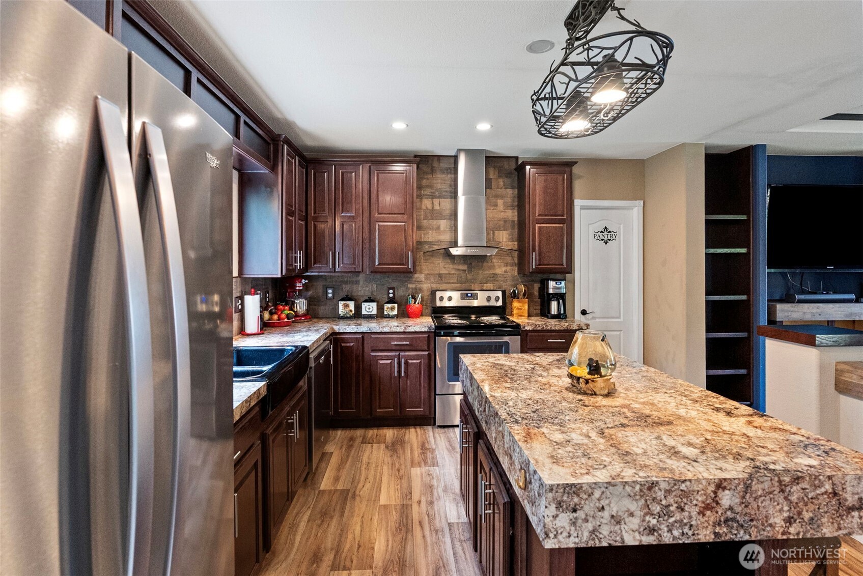6852 SE Garfield Street , Port Orchard, WA 98366