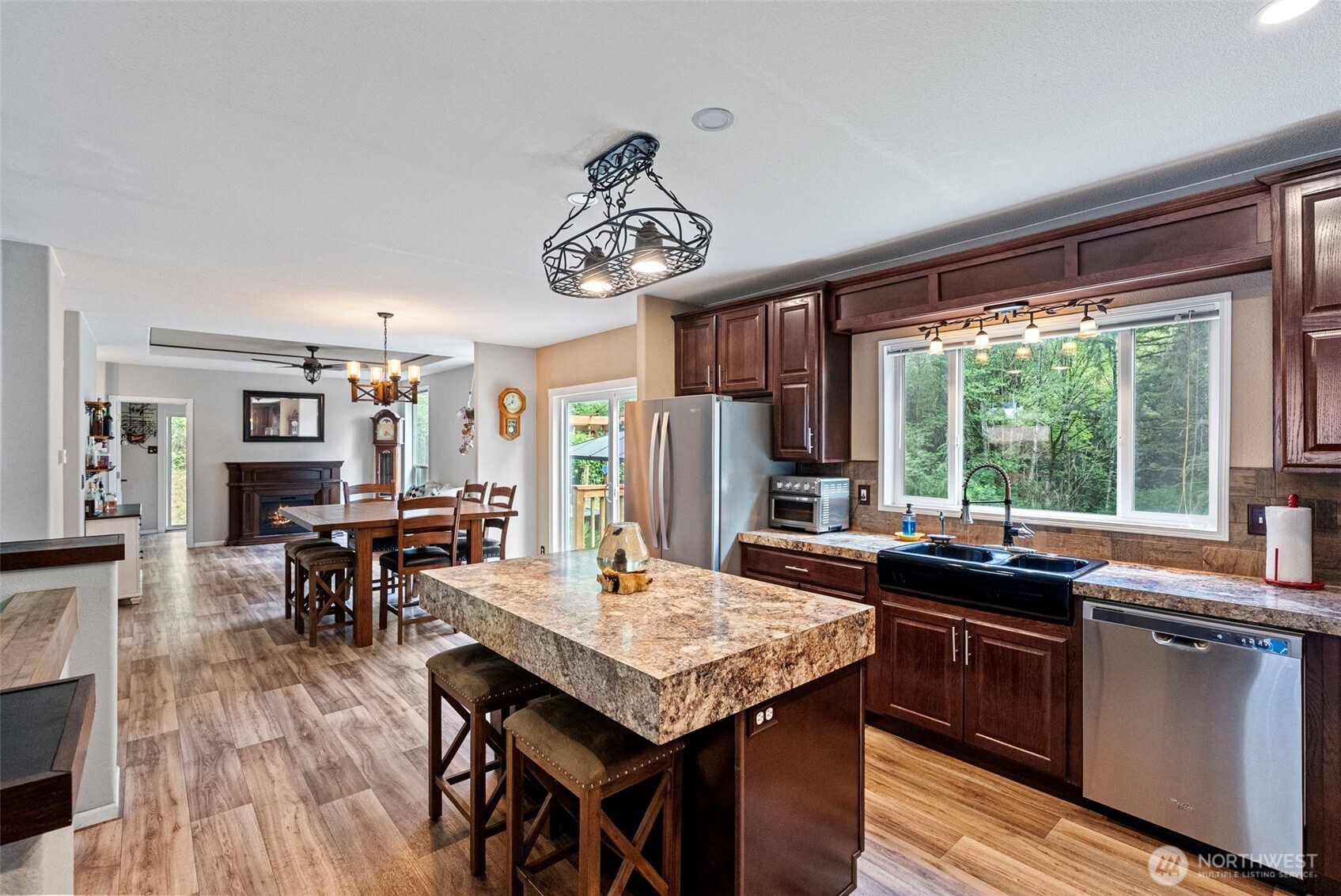 6852 SE Garfield Street , Port Orchard, WA 98366